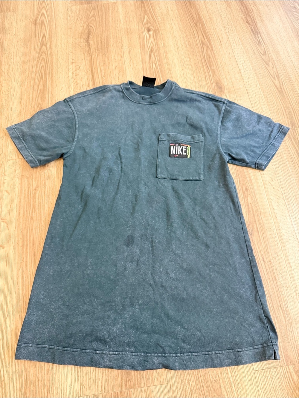 Nike Short-Sleeve Pocket Tee in Faded Teal